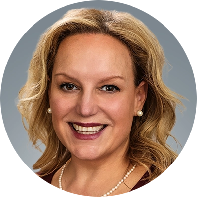 Headshot of Renee Morcom.